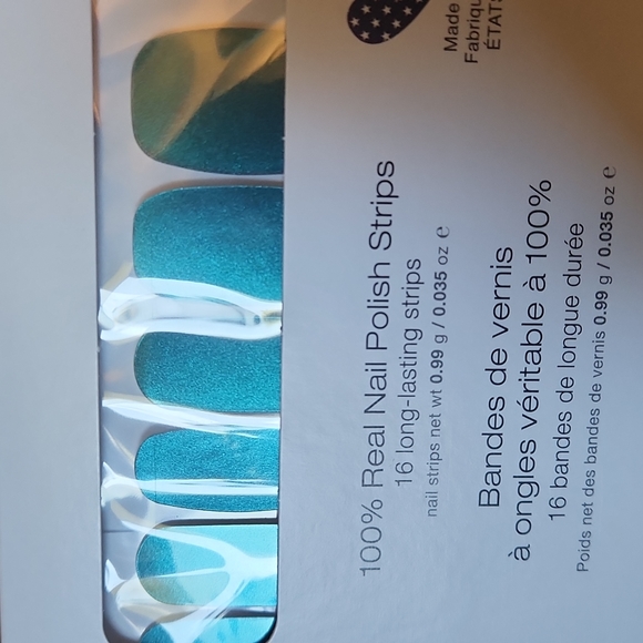 Color Street Aquatic Behavior - Picture 5 of 6